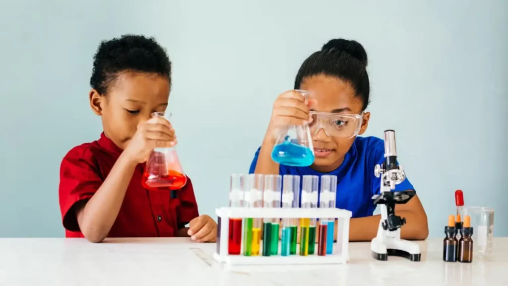 Chemistry Experiments: Fun, Easy, and Educational Ideas for Students and Beginners chemistry experiments